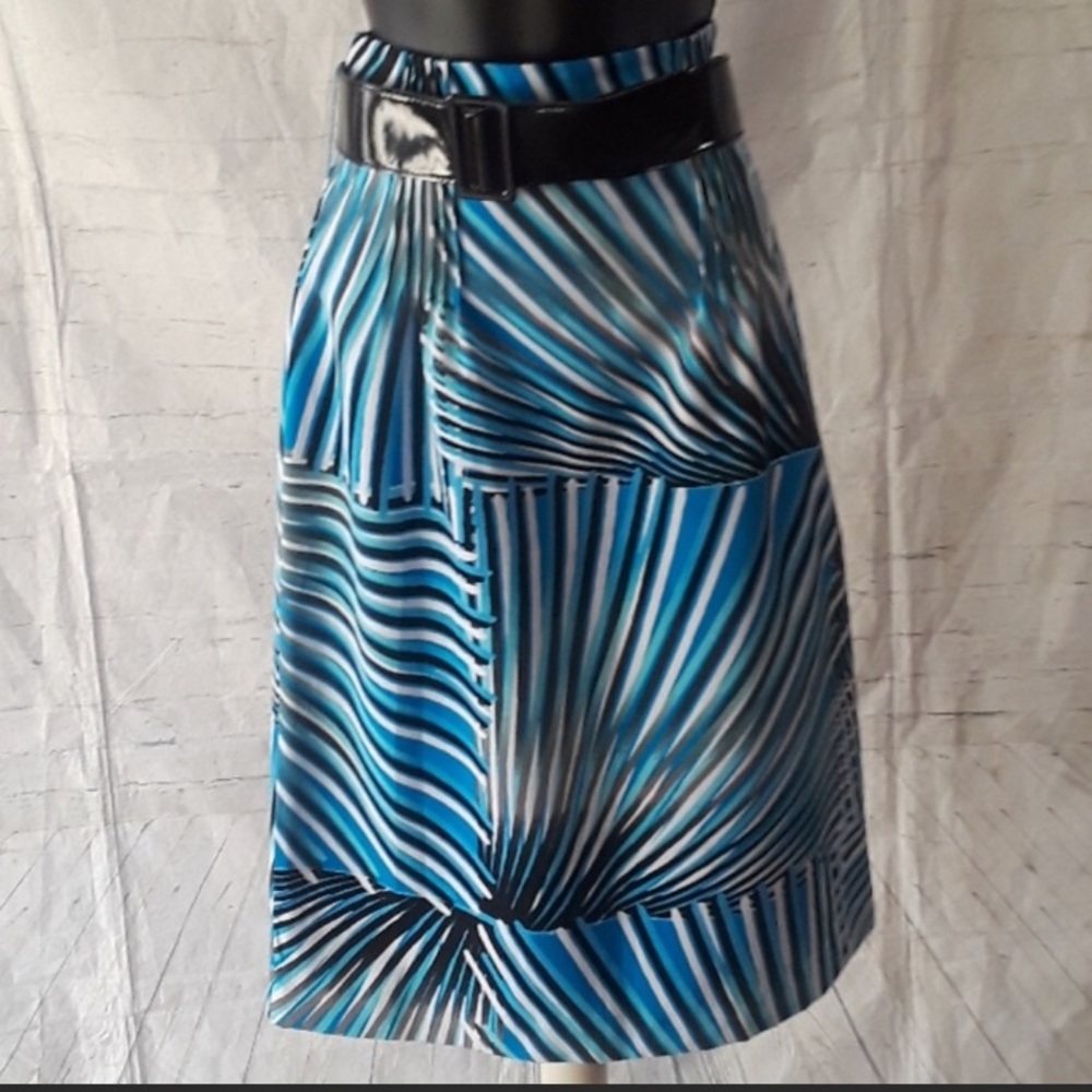 High waisted, knee length skirt